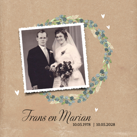 Uitnodiging 50 jaar getrouwd met eucalyptus krans en foto