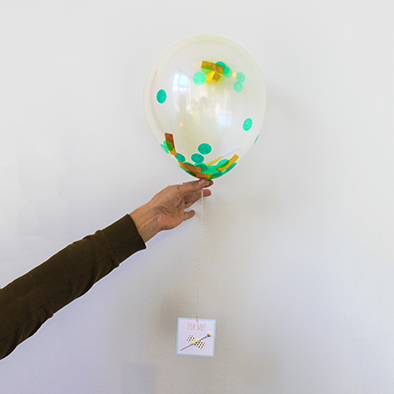 hemel Dag binden Zelf uitnodigingen maken: DIY confetti ballon